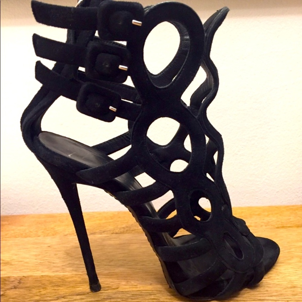 Giuseppe Zanotti Coline caged heel